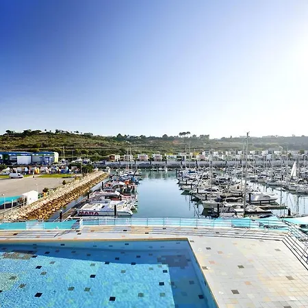 Casas Barulho Marina אלבופיירה