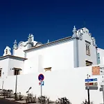Casas Barulho Marina 公寓 *